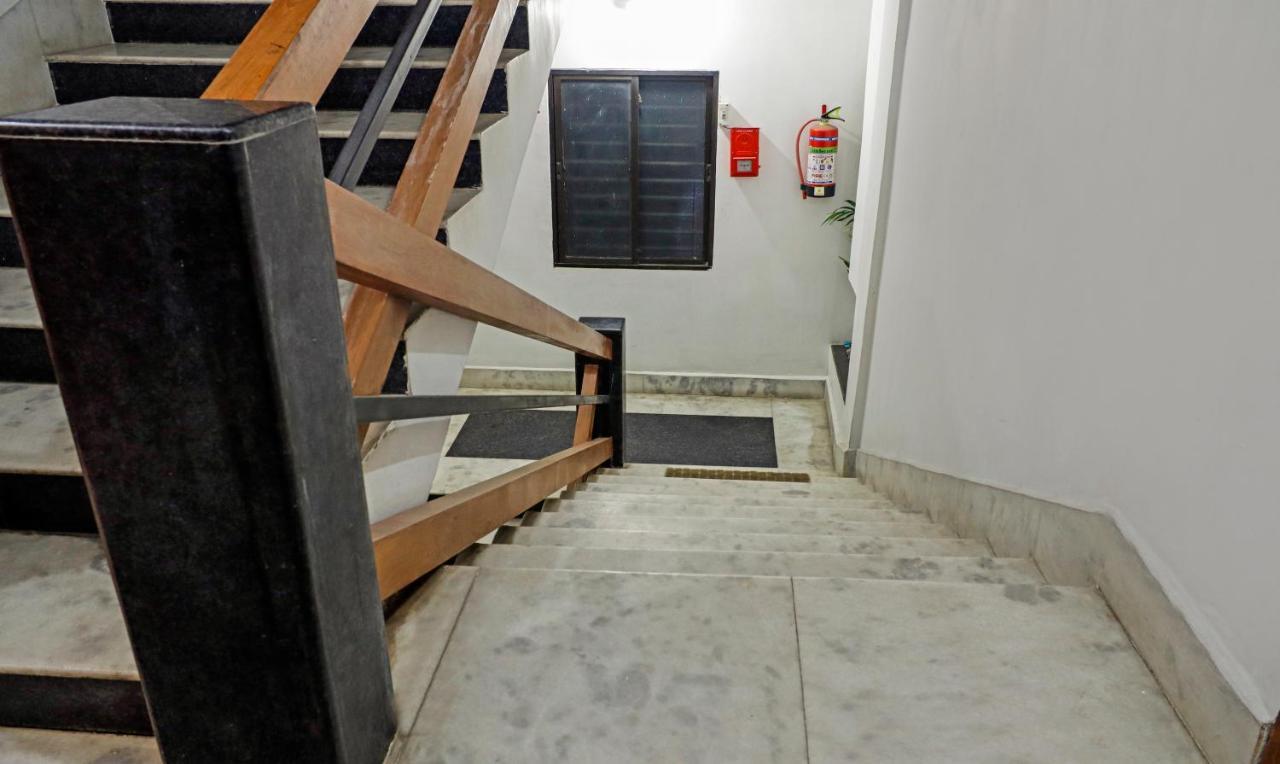 Treebo Umal Homestay Ganeshguri Guwahati Esterno foto